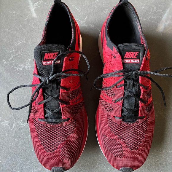 Nike Flyknit Trainer Mens Size 10 University Red Slightly Worn SKU 532984-610 - Picture 1 of 10